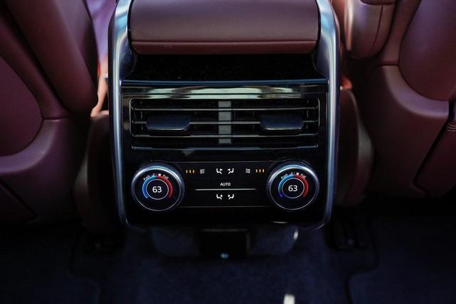 Photo of 2023  Land Rover Range Rover
