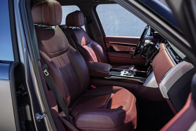 Photo of 2023  Land Rover Range Rover