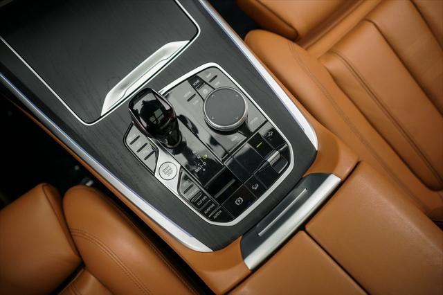 Photo of 2022 Tanzanite Blue II Metallic BMW X7