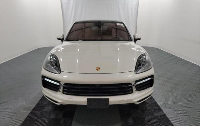 Photo of 2022 Tan Porsche Cayenne