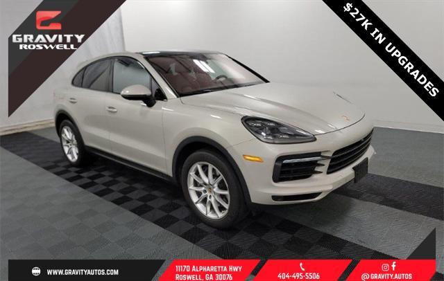 Photo of 2022 Tan Porsche Cayenne