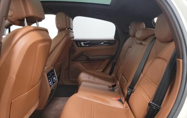 Photo of 2022 Tan Porsche Cayenne