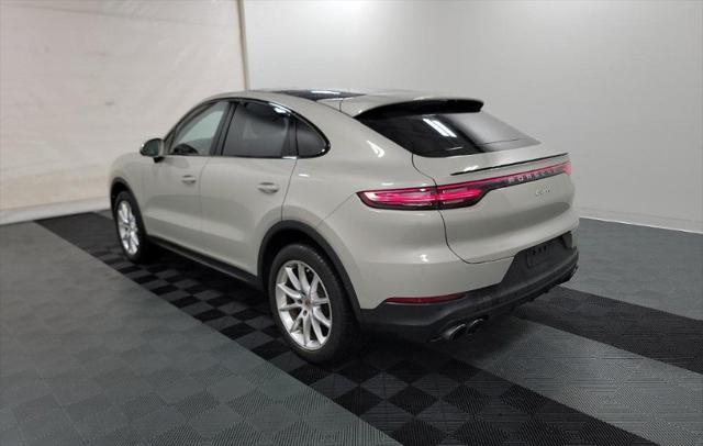 Photo of 2022 Tan Porsche Cayenne