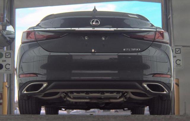 Photo of 2023 Cloudburst Gray Lexus ES 350
