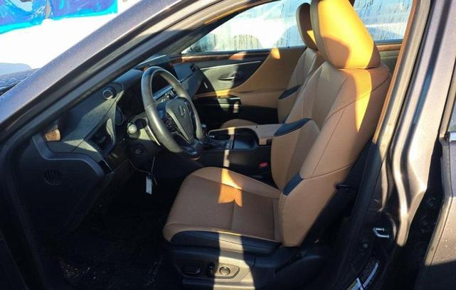 Photo of 2023 Cloudburst Gray Lexus ES 350