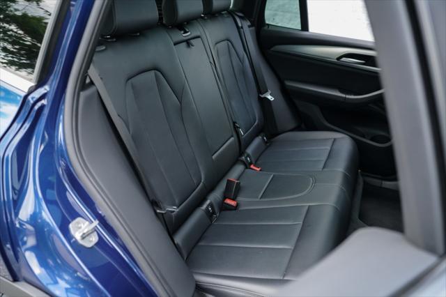 Photo of 2022 Phytonic Blue Metallic BMW X3