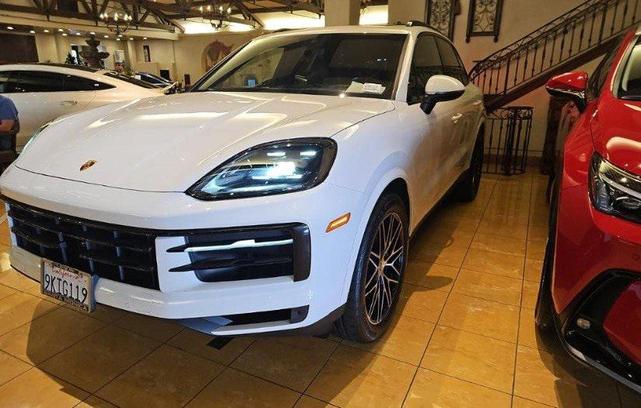 Photo of 2024 White Porsche Cayenne