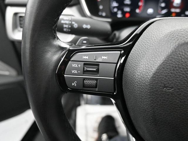 Photo of 2023 Majestic Black Pearl Acura Integra