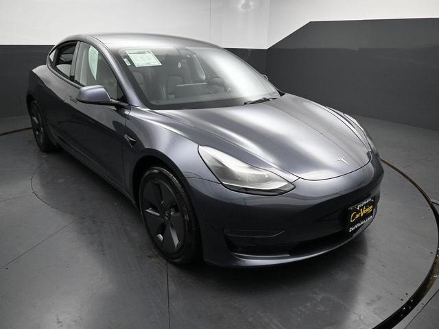 Photo of 2023 Gray Tesla Model 3