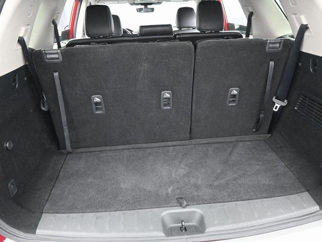 Photo of 2023 Scarlet Ember Tintcoat Nissan Pathfinder