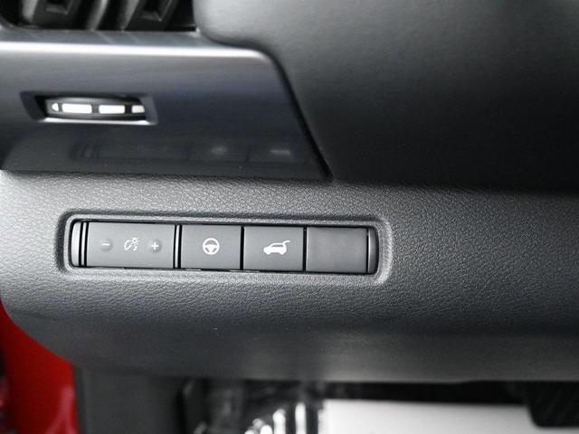 Photo of 2023 Scarlet Ember Tintcoat Nissan Pathfinder