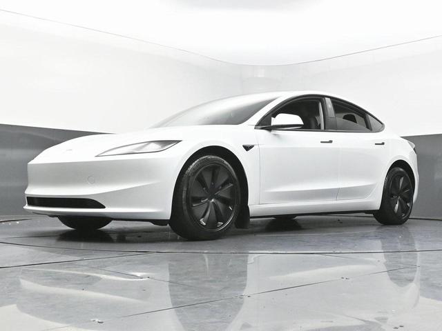 Photo of 2024 Pearl White Multi-Coat Tesla Model 3