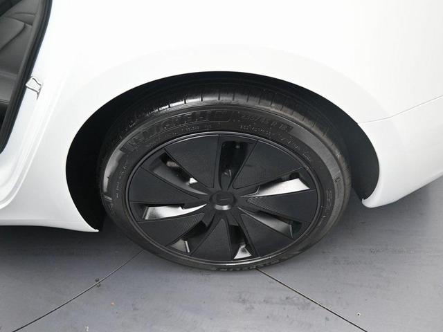 Photo of 2024 Pearl White Multi-Coat Tesla Model 3