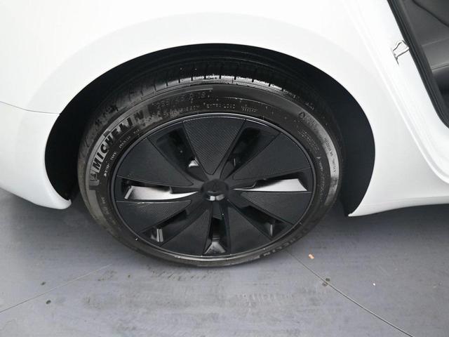 Photo of 2024 Pearl White Multi-Coat Tesla Model 3