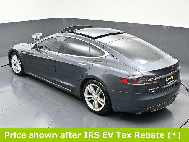Photo of 2016 Titanium Metallic Tesla Model S
