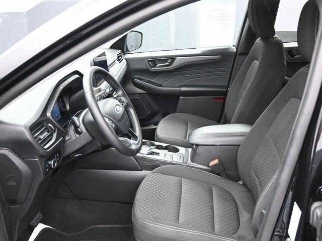 Photo of 2023 Black Metallic Ford Escape