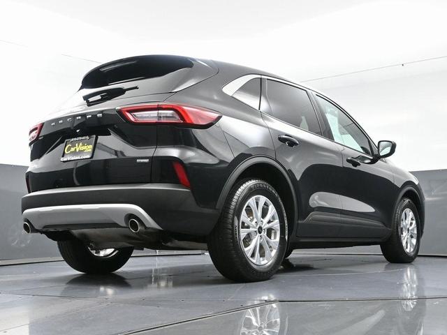 Photo of 2023 Black Metallic Ford Escape