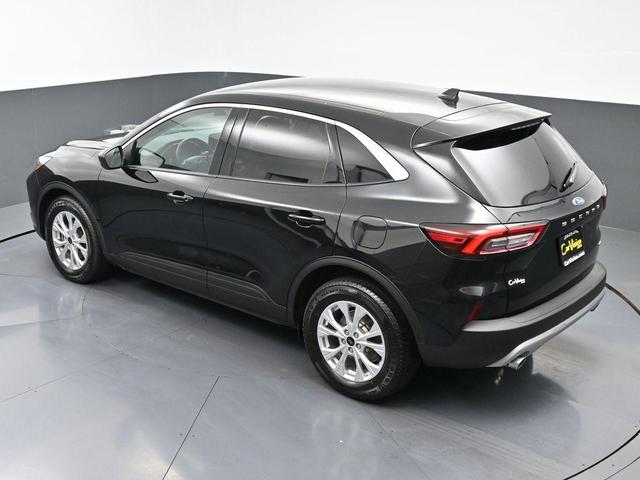 Photo of 2023 Black Metallic Ford Escape
