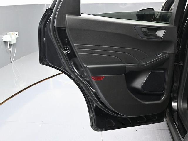 Photo of 2023 Black Metallic Ford Escape