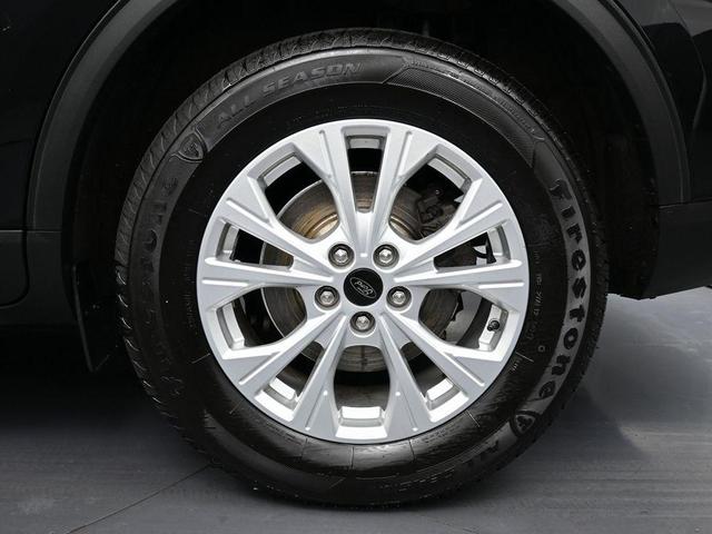 Photo of 2023 Black Metallic Ford Escape