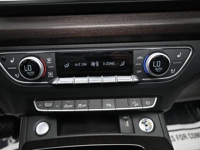 Photo of 2023 Black Metallic Audi Q5