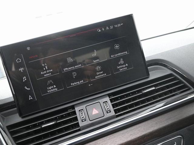 Photo of 2023 Black Metallic Audi Q5