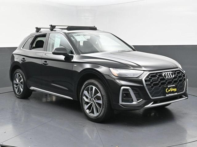 Photo of 2023 Black Metallic Audi Q5