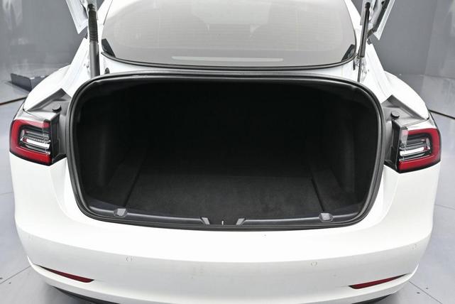 Photo of 2021 Pearl White Multi-Coat Tesla Model 3