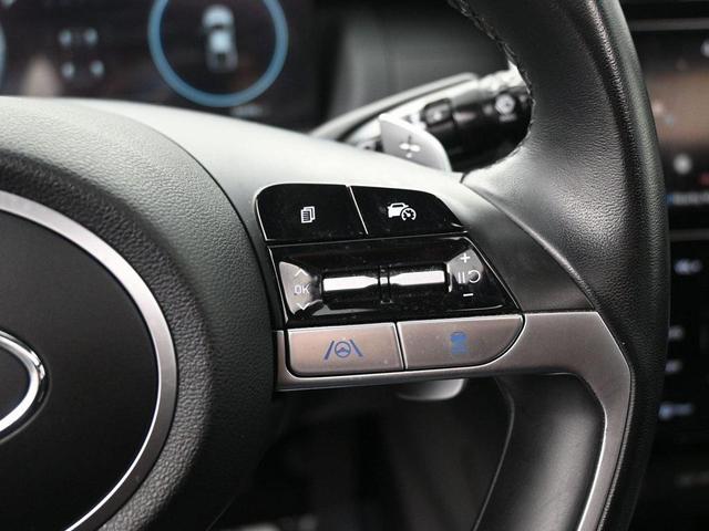 Photo of 2024 Phantom Black Hyundai SANTA CRUZ