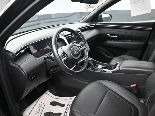Photo of 2024 Phantom Black Hyundai SANTA CRUZ