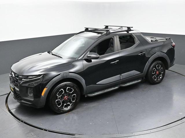Photo of 2024 Phantom Black Hyundai SANTA CRUZ
