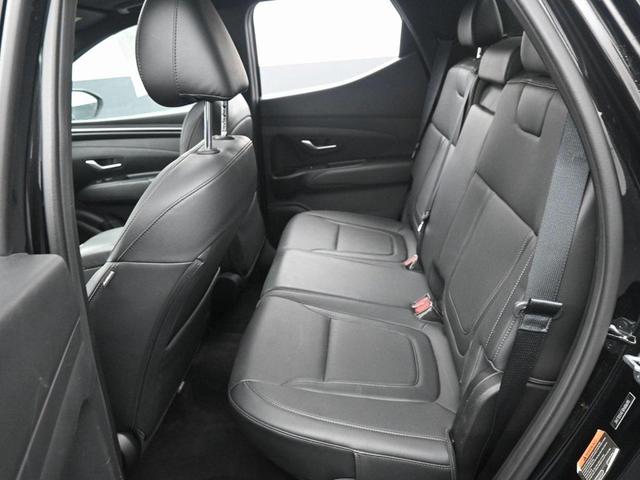 Photo of 2024 Phantom Black Hyundai SANTA CRUZ