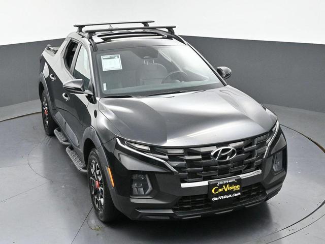 Photo of 2024 Phantom Black Hyundai SANTA CRUZ