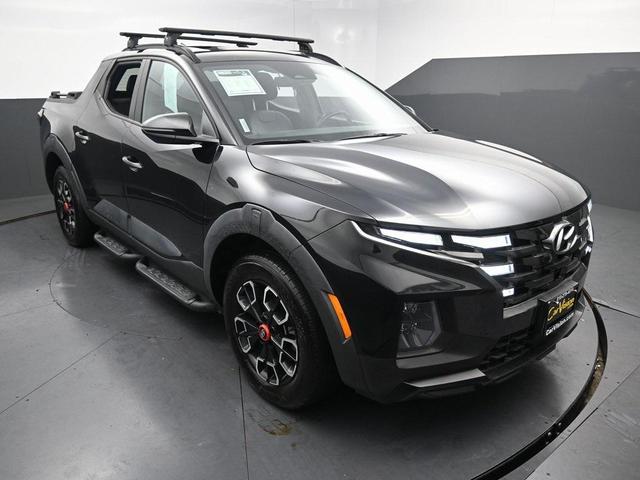 Photo of 2024 Phantom Black Hyundai SANTA CRUZ