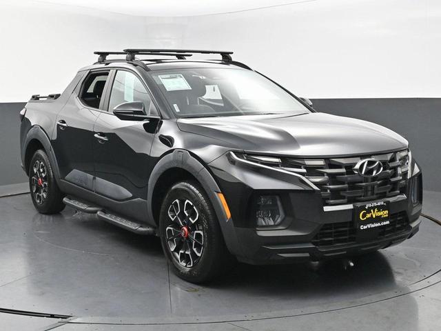 Photo of 2024 Phantom Black Hyundai SANTA CRUZ