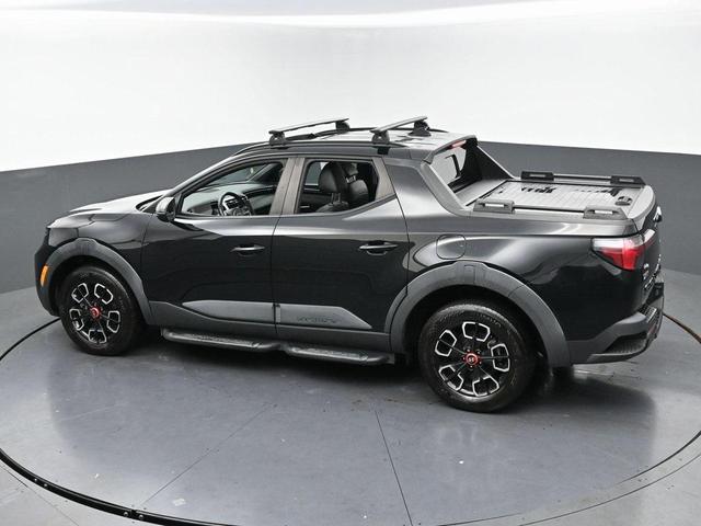 Photo of 2024 Phantom Black Hyundai SANTA CRUZ
