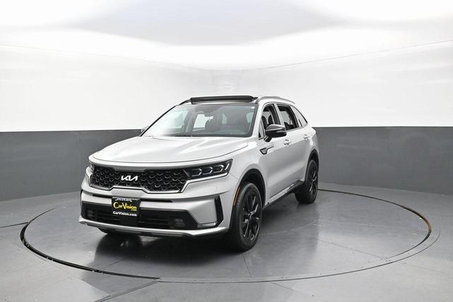 Photo of 2023 Wolf Gray Kia Sorento