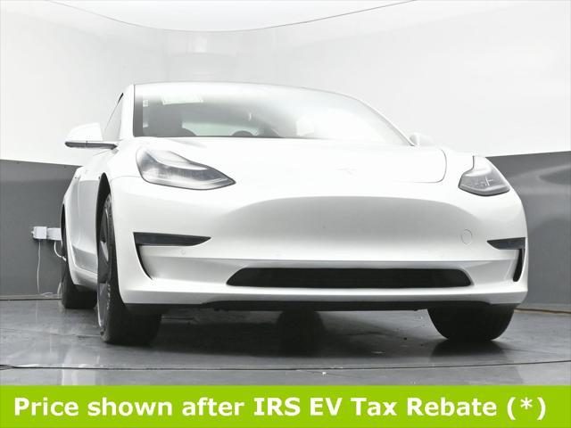Photo of 2020 Pearl White Multi-Coat Tesla Model 3