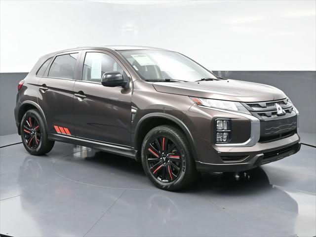 Photo of 2022 Mercury Gray Metallic Mitsubishi Outlander Sport