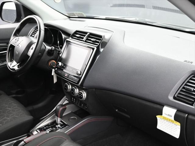 Photo of 2022 Mercury Gray Metallic Mitsubishi Outlander Sport