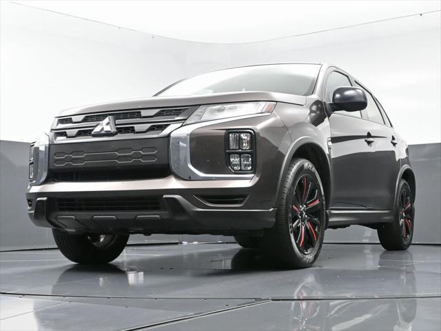 Photo of 2022 Mercury Gray Metallic Mitsubishi Outlander Sport