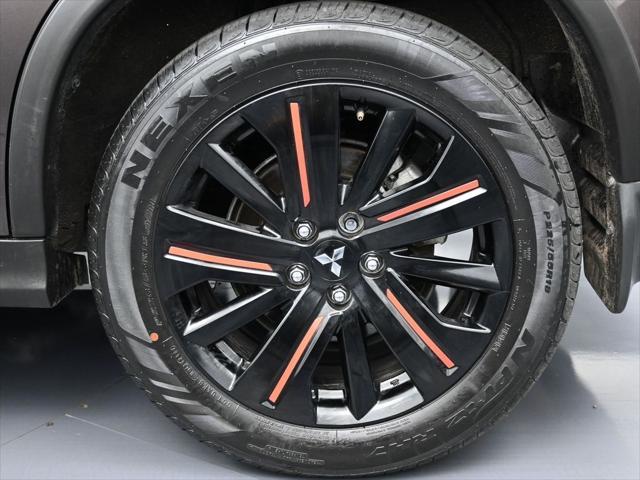 Photo of 2022 Mercury Gray Metallic Mitsubishi Outlander Sport