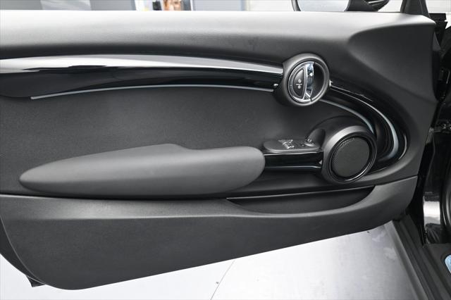 Photo of 2023 Midnight Black II MINI Hardtop