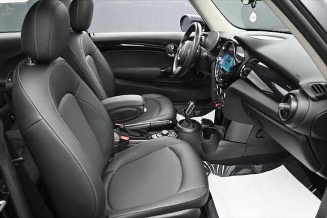Photo of 2023 Midnight Black II MINI Hardtop