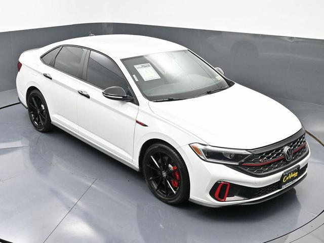 Photo of 2024 Pure White Volkswagen Jetta GLI