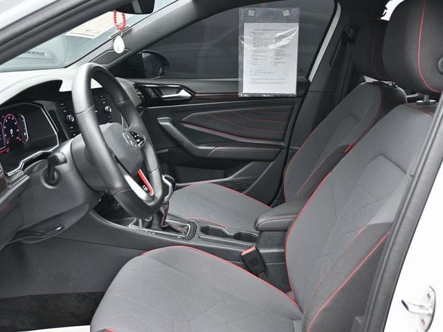 Photo of 2024 Pure White Volkswagen Jetta GLI