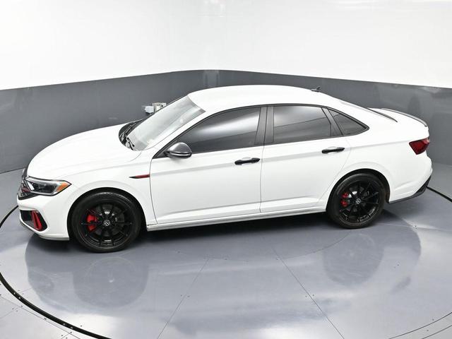Photo of 2024 Pure White Volkswagen Jetta GLI