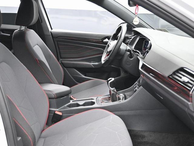 Photo of 2024 Pure White Volkswagen Jetta GLI