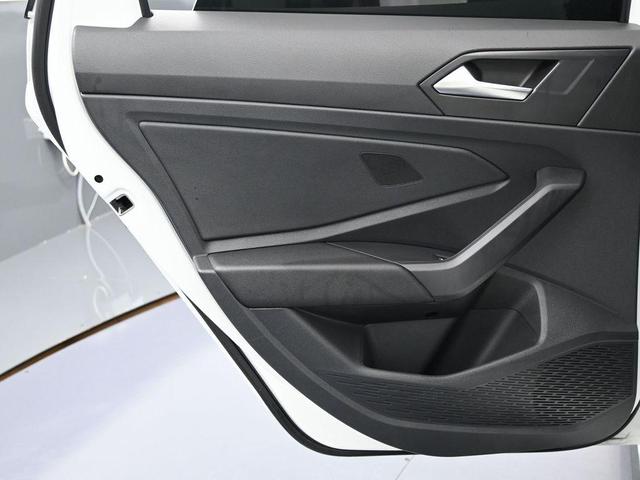 Photo of 2024 Pure White Volkswagen Jetta GLI