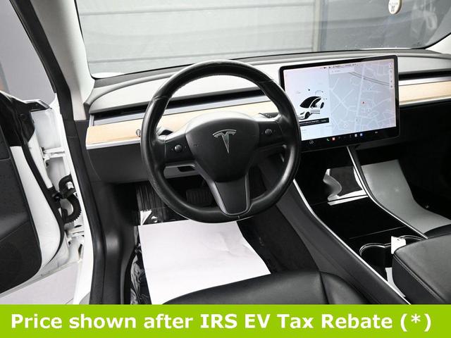 Photo of 2018 Pearl White Multi-Coat Tesla Model 3